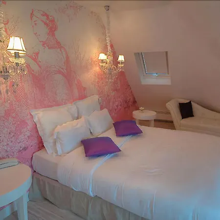 Hotel Cluny Square 3*