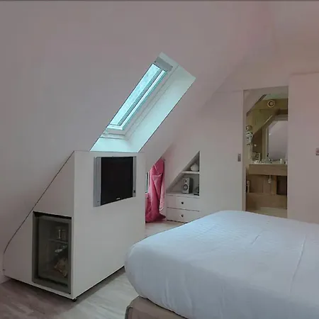 Cluny Square 3* Paris