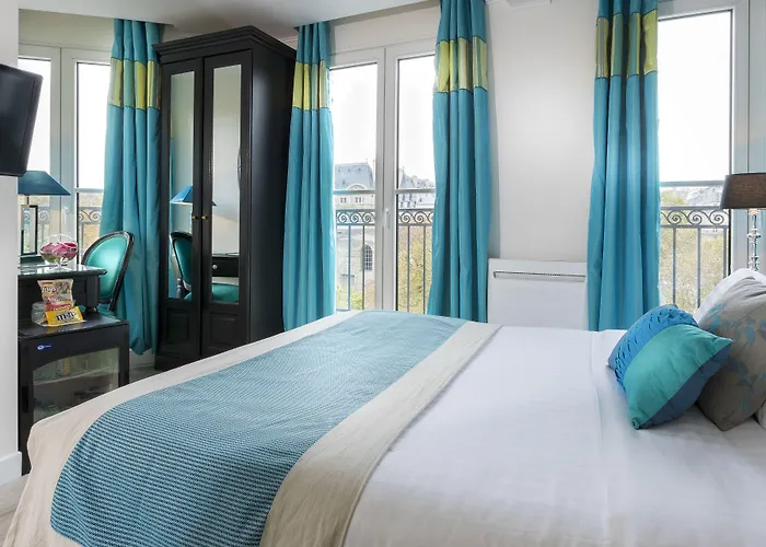 Hotel Cluny Square 3*