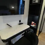 Cluny Square Hotel 3*