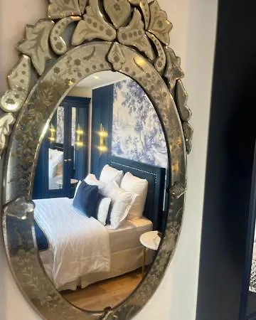 Ξενοδοχείο Cluny Square 3*