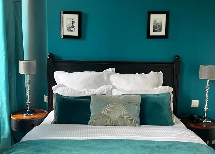 Hotel Cluny Square 3*