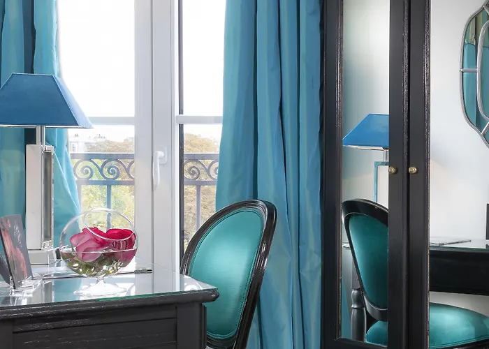 Otel Cluny Square