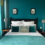 Hotel Cluny Square 3*