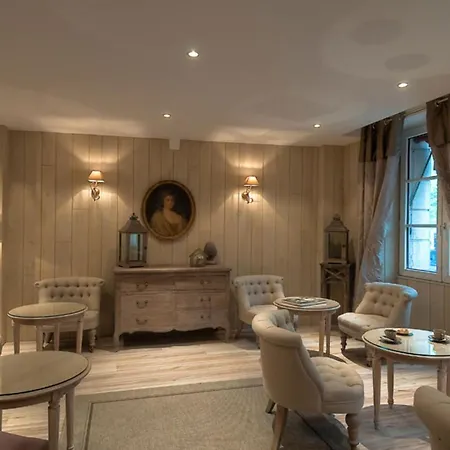 Hotel Cluny Square 3*