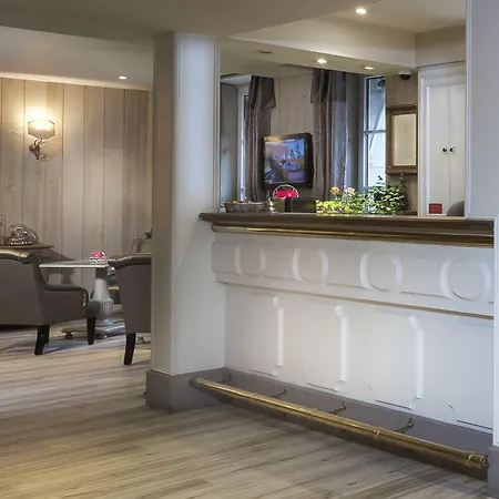 Hotel Cluny Square 3*