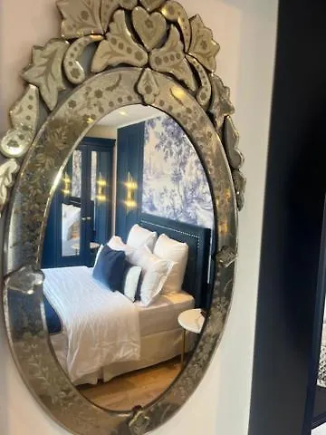 Hotel Cluny Square 3*